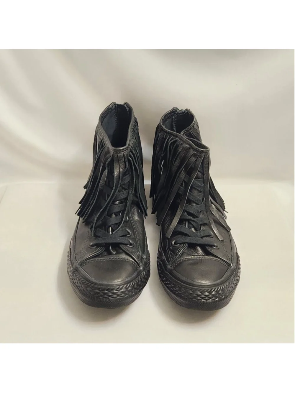 Converse CTAS Black Leather Fringe sneakers (W Size 8)